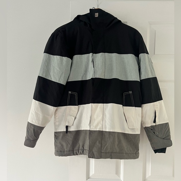 Quicksilver quiktech youth size 14 black white gray ski snowboard jacket - Picture 1 of 11
